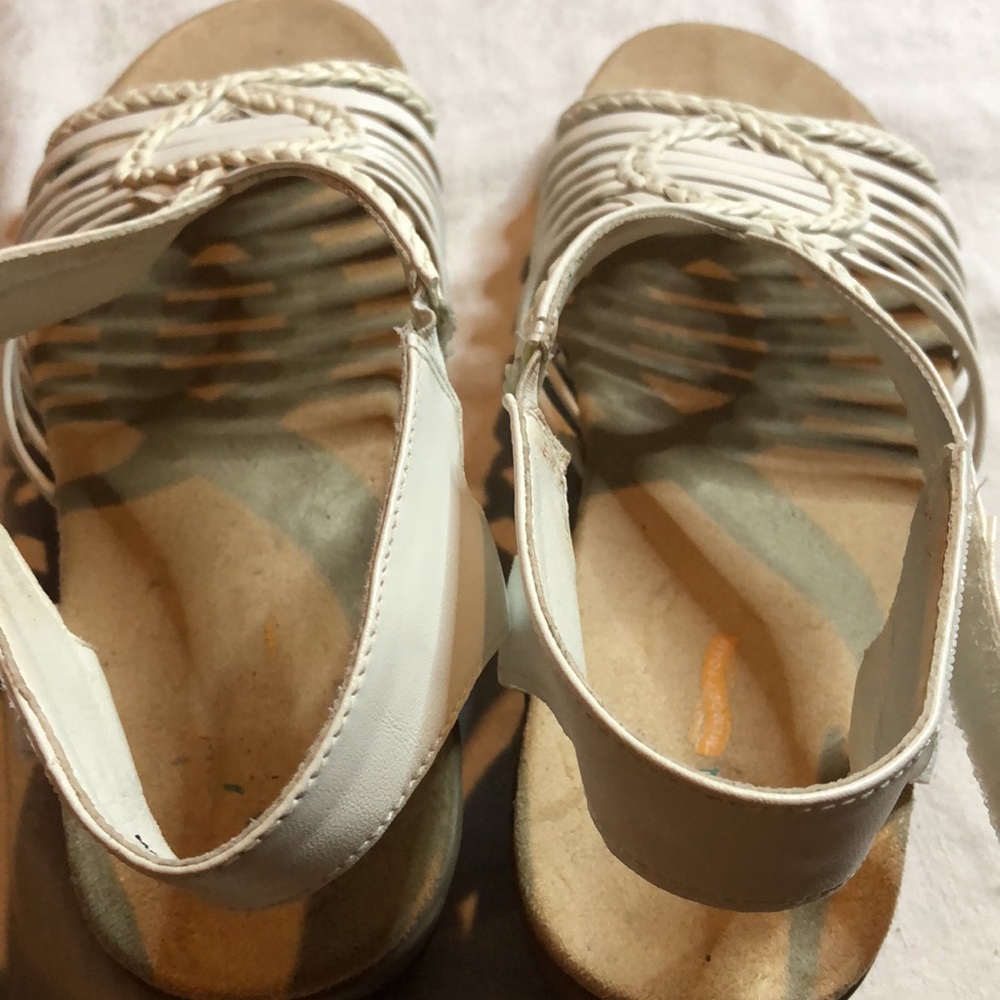 Women's Yuu Heidi comfort White classy Strappy Sandals - Picture 9 of 11